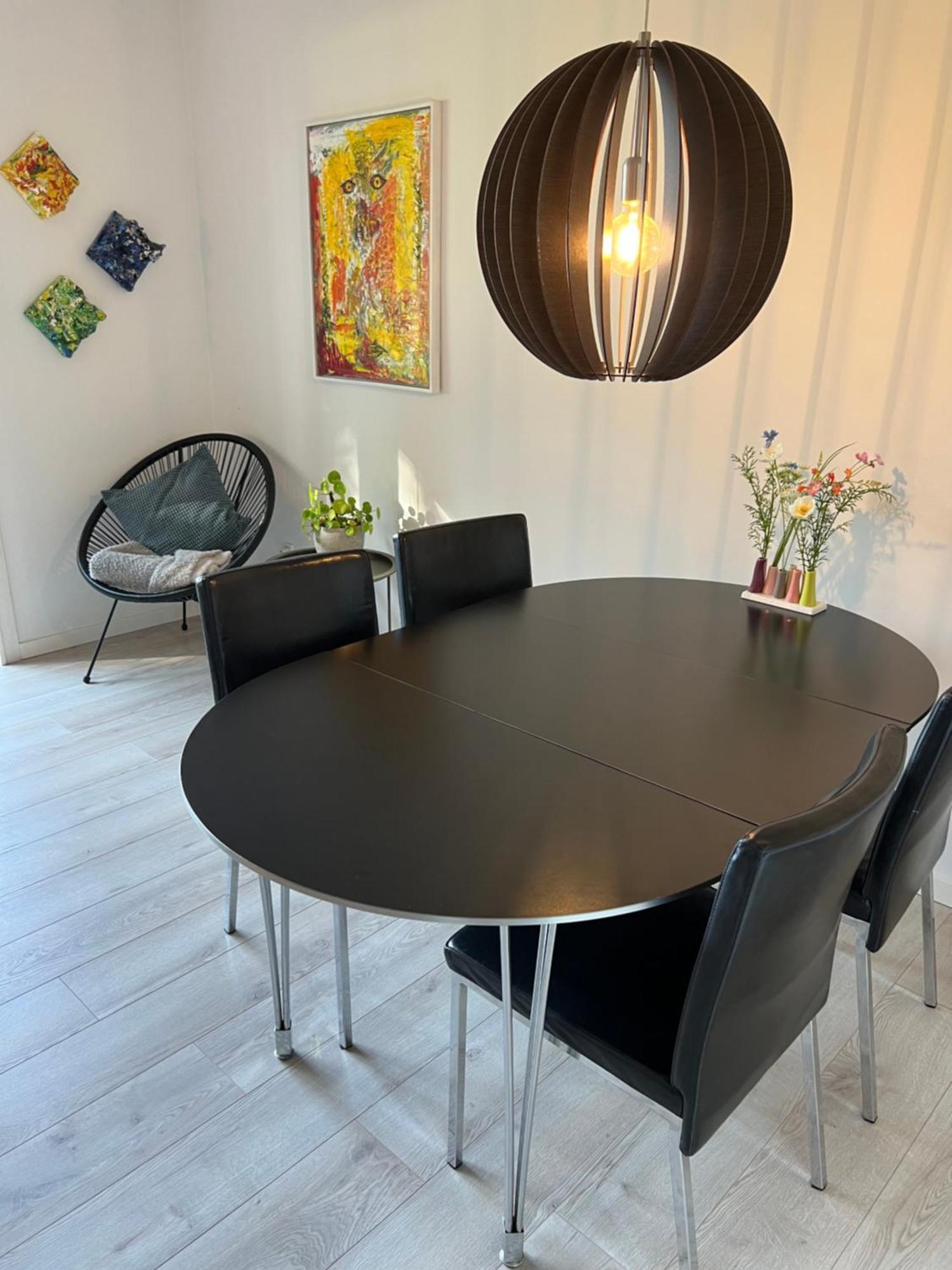 Nyrenoveret Lejlighed Med Balkon Og Parkering เอสบีเยร์ ภายนอก รูปภาพ